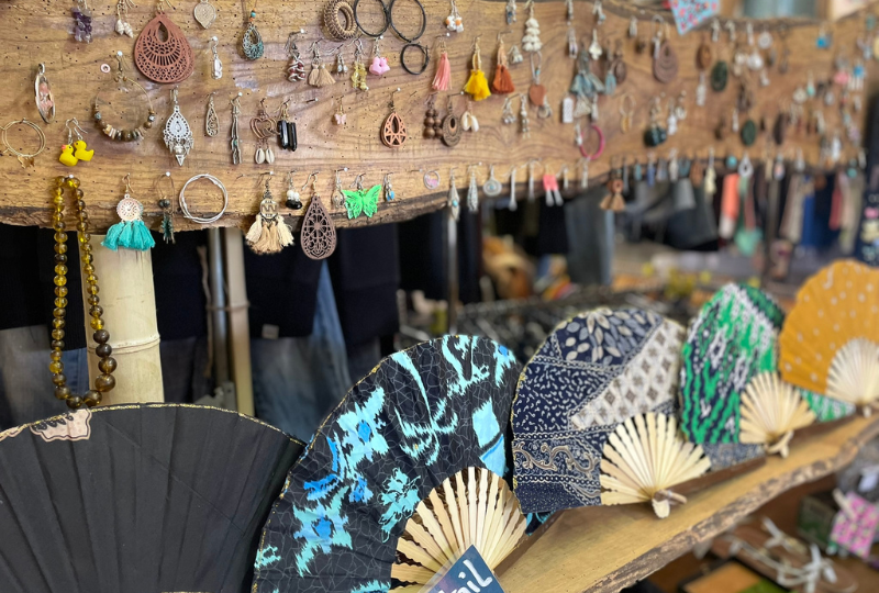 meuble bijoux friperie engagée